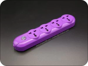 ซ็อกเก็ตส่วนขยายที่มีสวิตช์หลักหนึ่งไฟใช้ในบ้านหลักฐาน